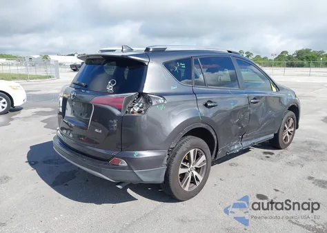 2017 Toyota Rav4 Xle z USA, uszkodzony, nr VIN JTMWFREV0HJ120453